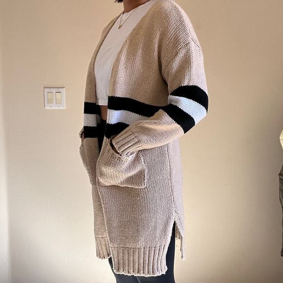 Goodnight Macaroon ‘Estrella' Stripe Colorblock Cardigan in Cream White - Picture 12 of 15